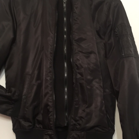 Mens GUESS Los Angeles Bomber Jacket - Picture 3 of 10